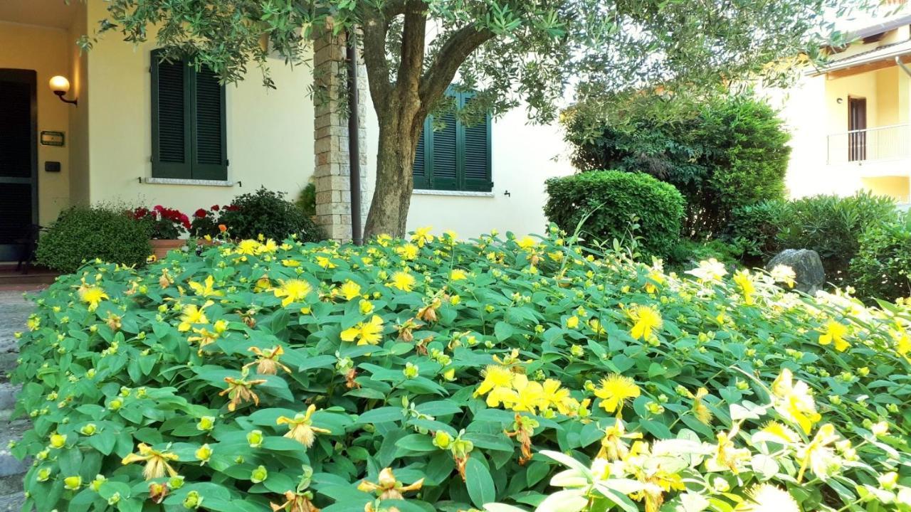 Albergo La Quiete Desenzano del Garda Exterior photo