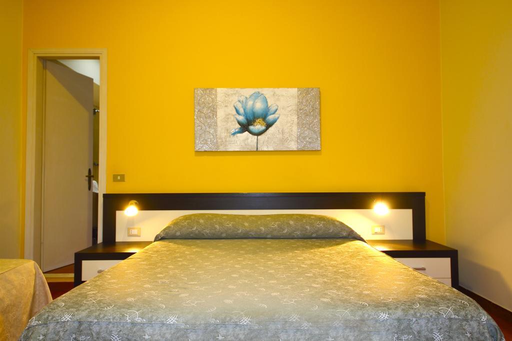 Albergo La Quiete Desenzano del Garda Exterior photo